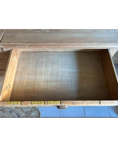 Ancien meuble d'atelier