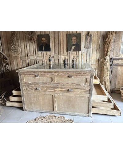 Meuble de métier ancien à vitrine  - comptoir central d'exposition avec tiroirs sur 3 faces