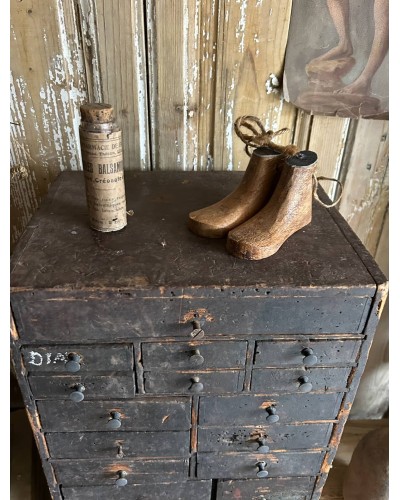 Ancienne layette d'horloger