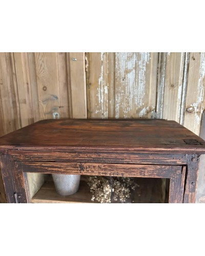 Jolie petite vitrine ancienne