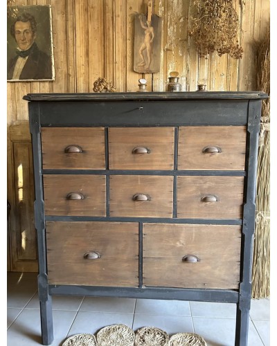 Ancien meuble de métier à tiroirs avec plateau ouvrant