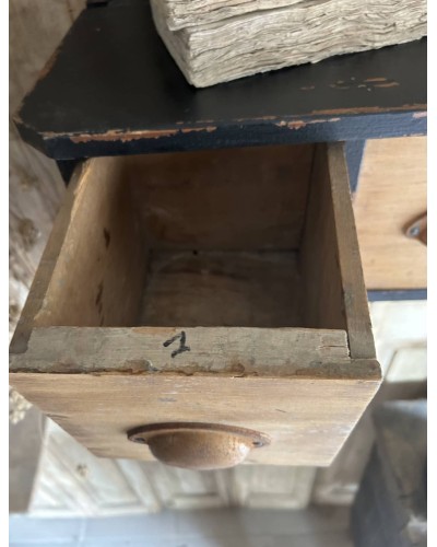 Ancienne archelle murale à 6 tiroirs