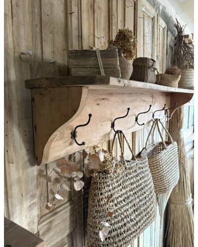 étagère  murale en bois avec patères