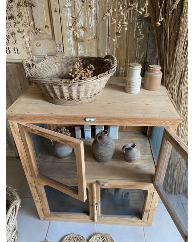 Ancien meuble garde manger