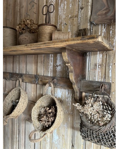 Ancienne étagère patères