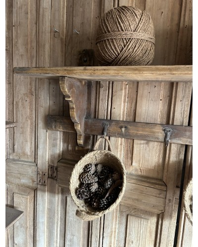 Ancienne étagère patères