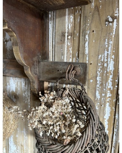 Ancienne étagère patères