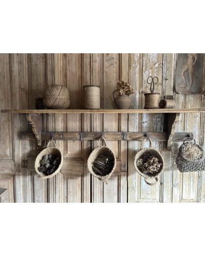 Ancienne étagère patères