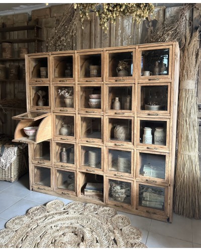 Ancien meuble à clapets vitrés et tiroirs coulissants , meuble de mercerie