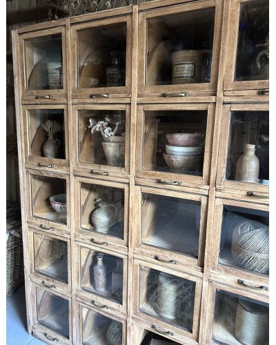 Ancien meuble à clapets vitrés et tiroirs coulissants , meuble de mercerie