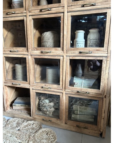 Ancien meuble à clapets vitrés et tiroirs coulissants , meuble de mercerie