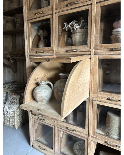 Ancien meuble à clapets vitrés et tiroirs coulissants , meuble de mercerie