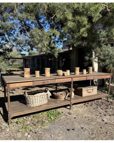 Ancienne table de drapier