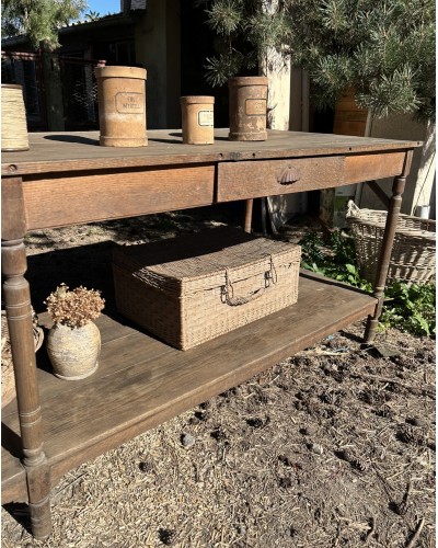 Ancienne table de drapier