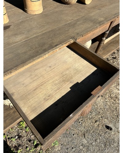 Ancienne table de drapier