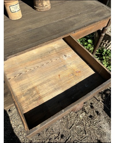 Ancienne table de drapier