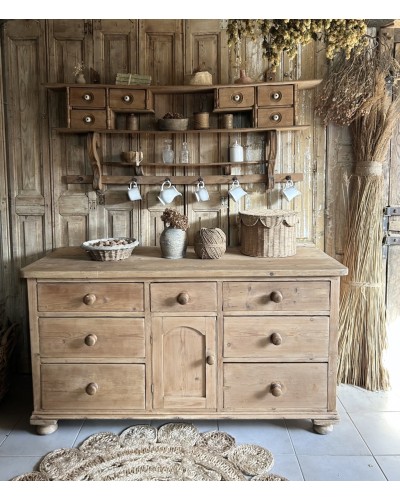 Ancien buffet en pin massif à tiroirs et porte