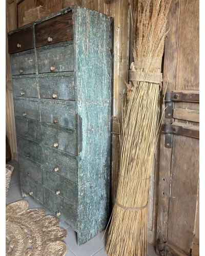 Ancien meuble à clapets