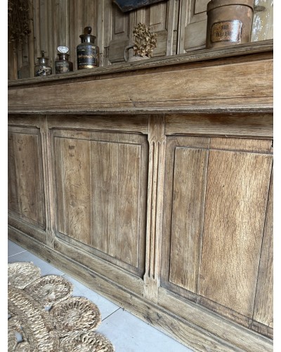 Fabuleux comptoir ancien en chêne avec tiroirs et tablettes rétractables debut XXe