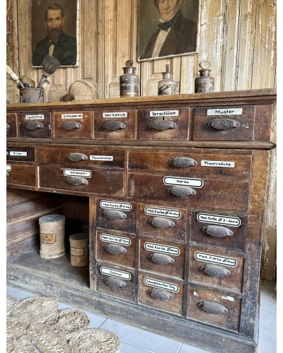 Exceptionnel ancien meuble de métier authentique