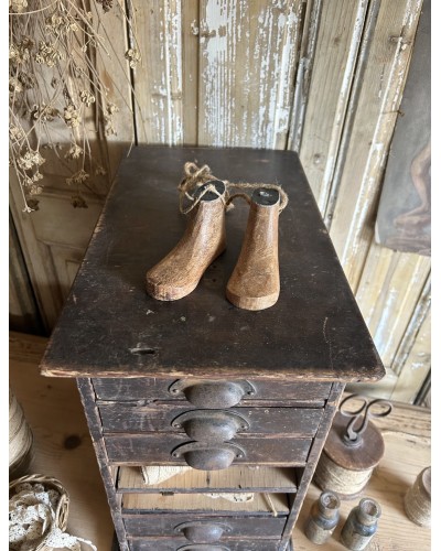 Ancien petit meuble de lunetier