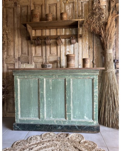 Comptoir ancien à la jolie patine vert forêt