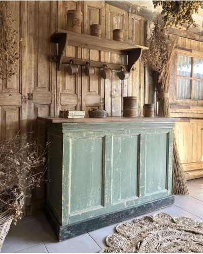 Comptoir ancien à la jolie patine vert forêt