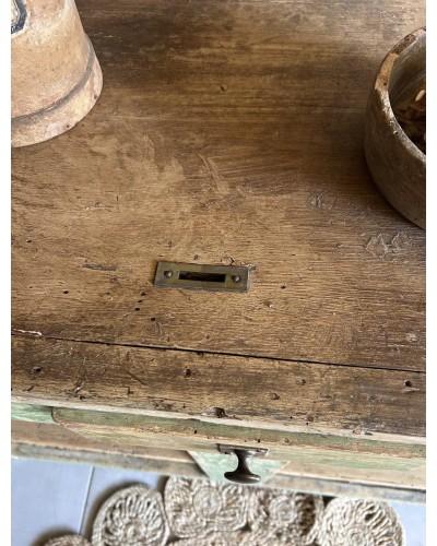 Comptoir ancien à la jolie patine vert forêt