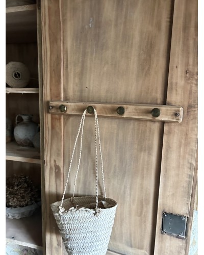 Ancienne armoire de campagne