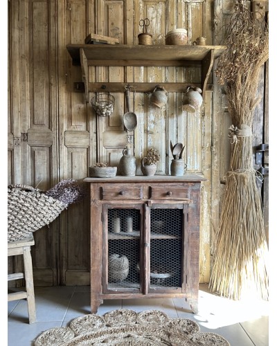 Ancien buffet de campagne