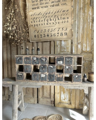 Petit meuble d’atelier à multiples tiroirs anciens