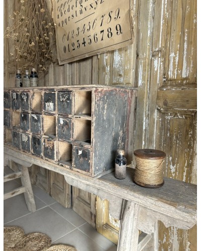 Petit meuble d’atelier à multiples tiroirs anciens