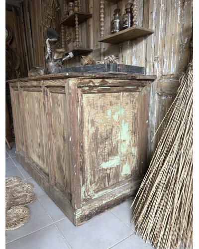 Ancien comptoir de commerce en bois massif