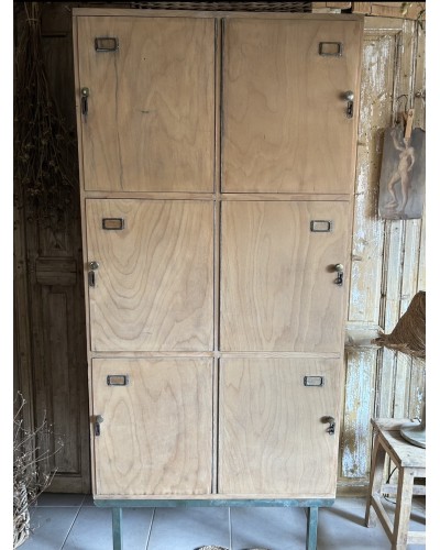 Ancien vestiaire d’école à 6 casiers