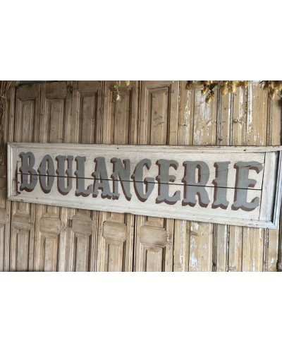 Ancienne enseigne de boulangerie peinte à la main