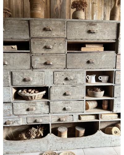 Ancien meuble de quincaillerie