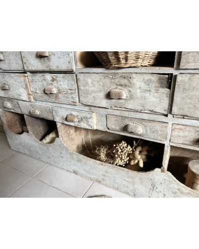 Ancien meuble de quincaillerie