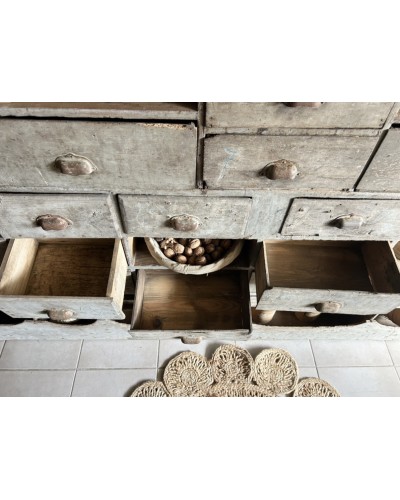 Ancien meuble de quincaillerie