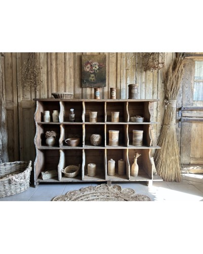 Ancien meuble grainetier en bois