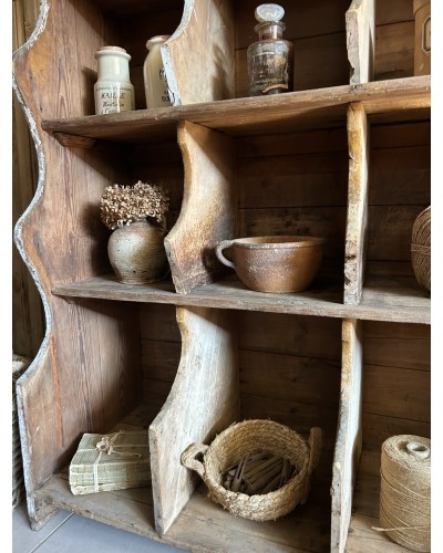 Ancien meuble grainetier en bois