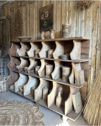 Ancien meuble grainetier en bois