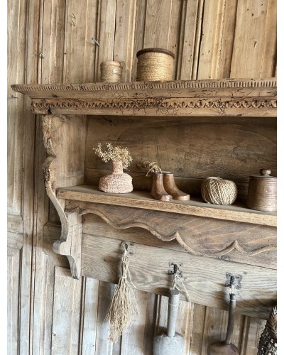 Ancienne étagère