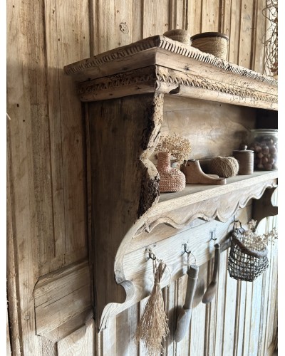 Ancienne étagère