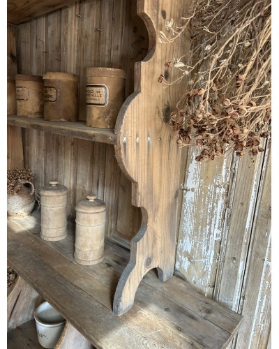 Meuble d’épicerie ancien