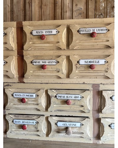 Exceptionnel meuble d’épicerie ancien à plaques émaillées d’origine