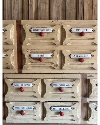 Exceptionnel meuble d’épicerie ancien à plaques émaillées d’origine