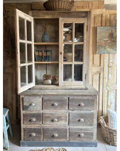 Ancien vaisselier