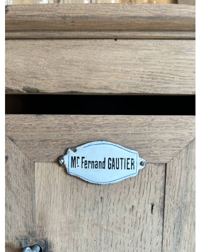 Ancienne boite aux lettres avec plaque émaillée