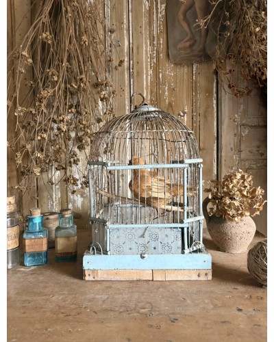 Ancienne cage à oiseaux – sublime patine bleu pâle