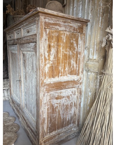 Ancien buffet parisien